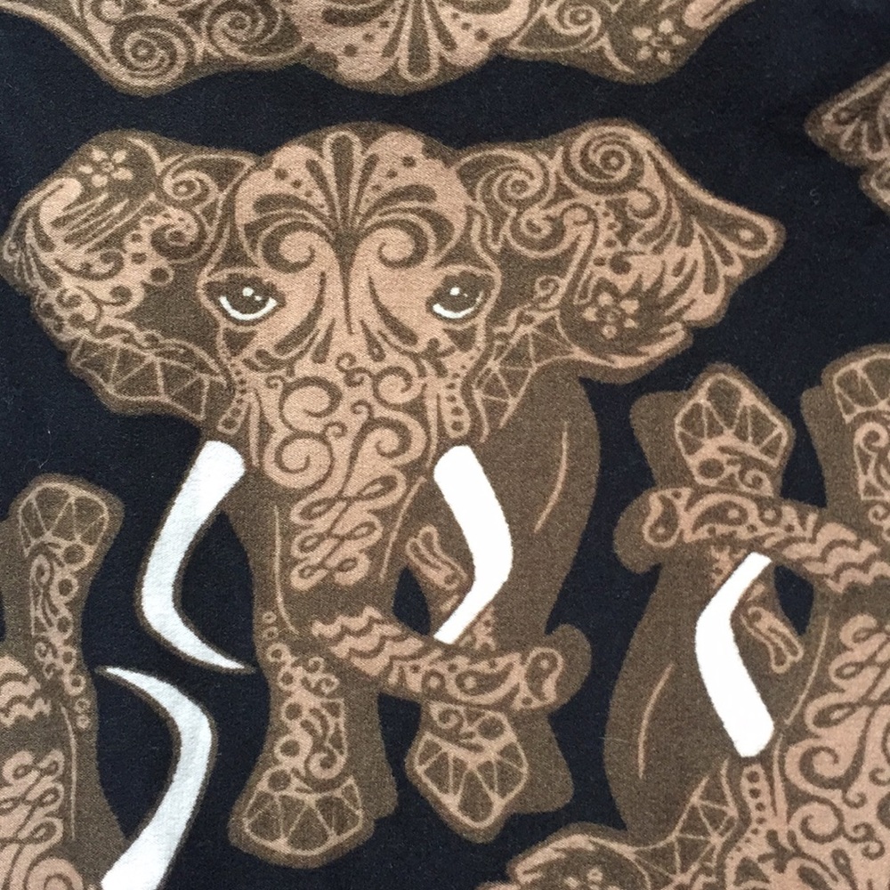 ❗️Unicorn alert! Lularoe🐘 Elephants❗️